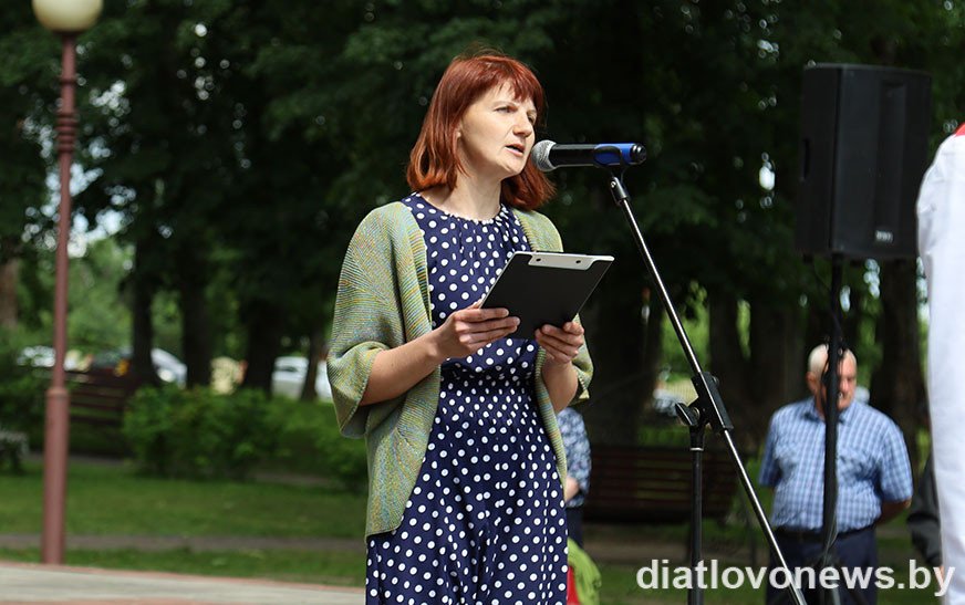 Мітынг-рэквіем да Дня ўсенароднай памяці ахвяраў Вялікай Айчыннай вайны прайшоў у гарадскім скверы Дзятлава